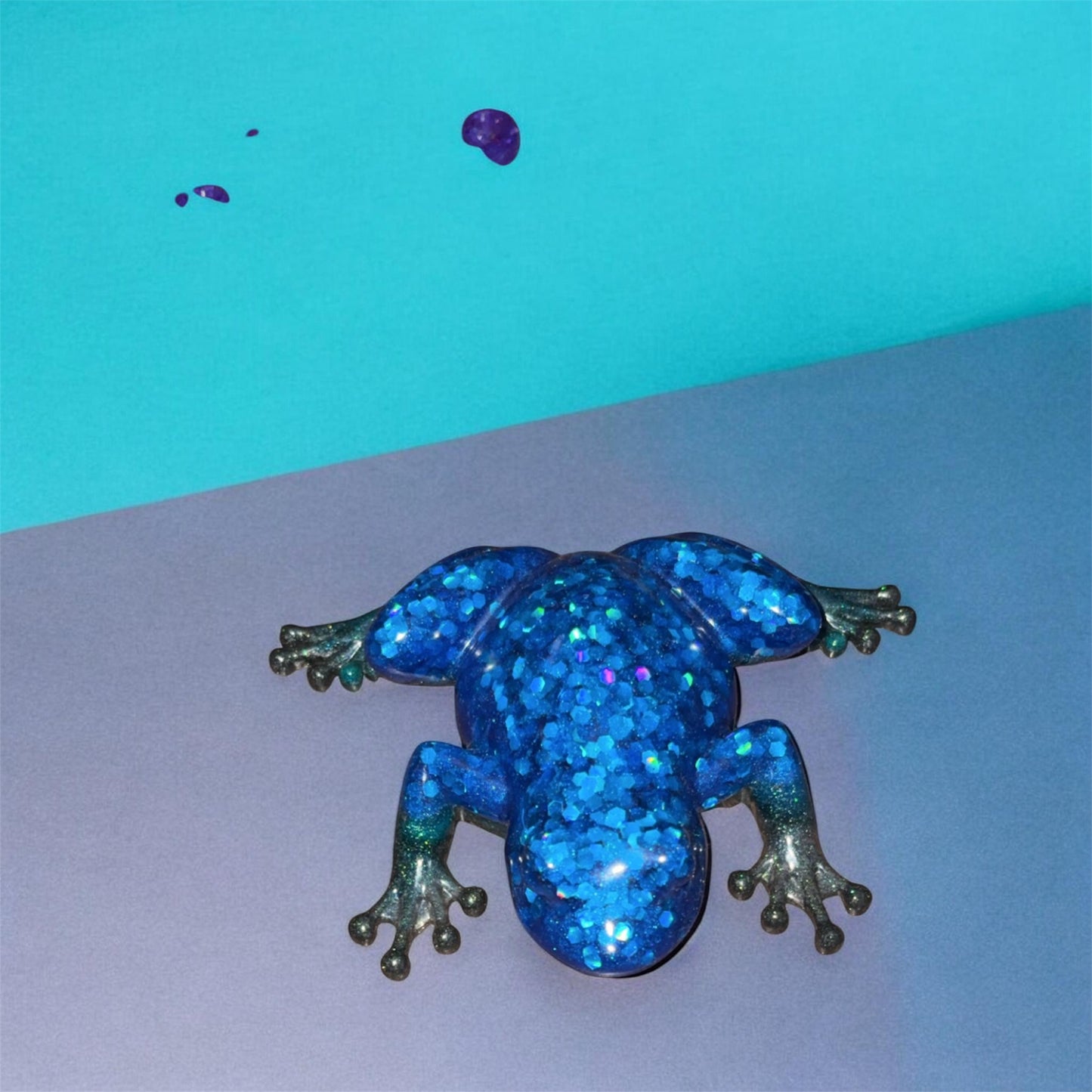 Tree frog resin home decor