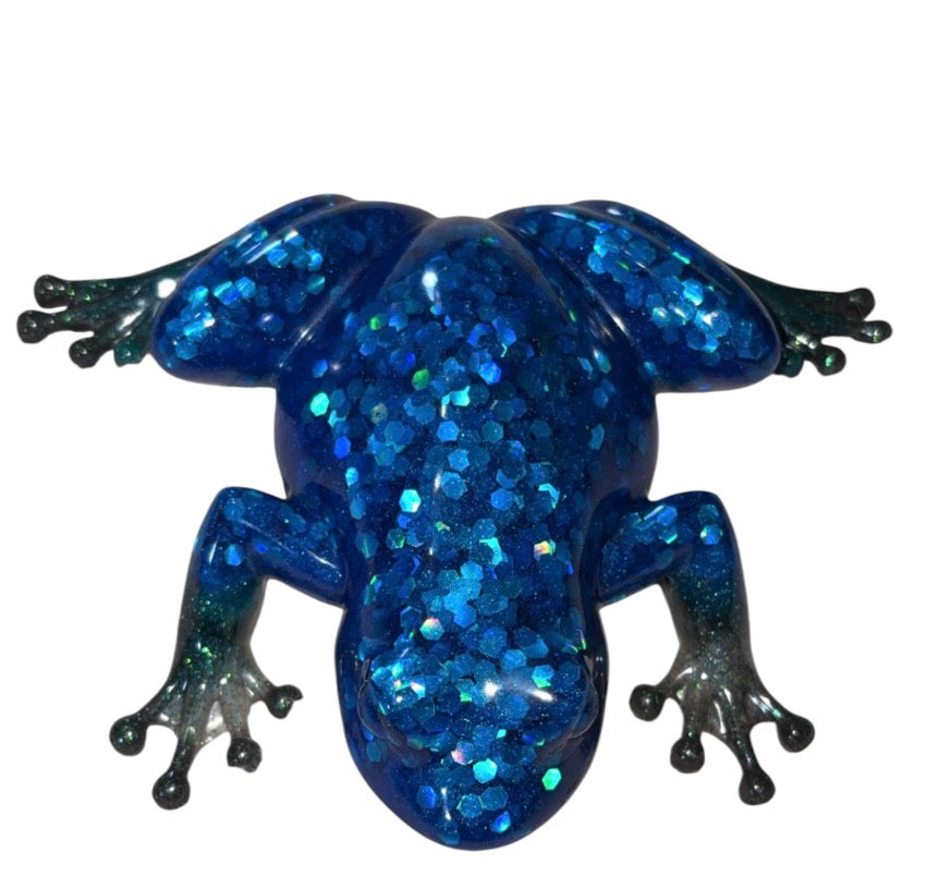Tree frog resin home decor