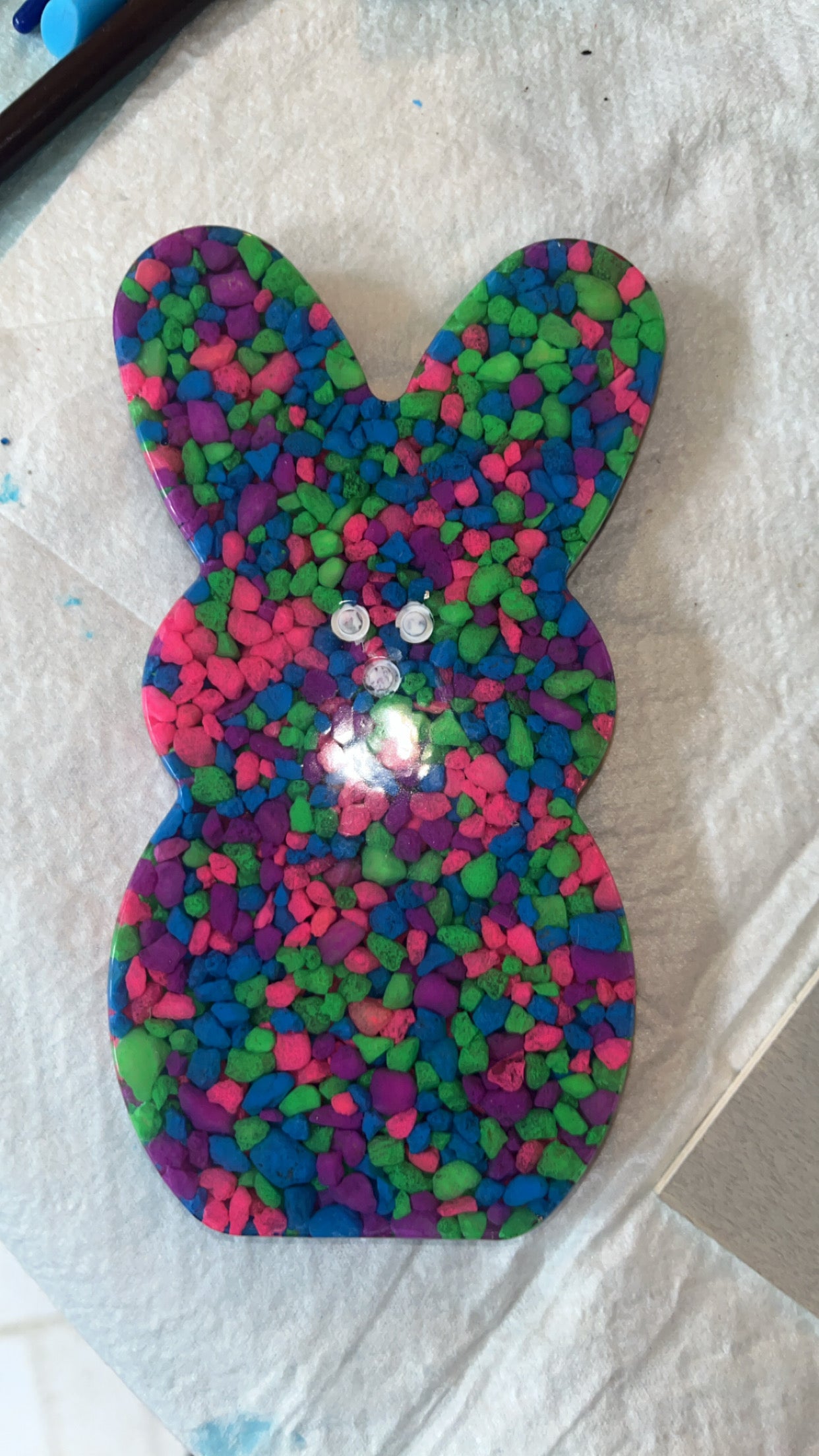 6” resin Easter bunny-home decor